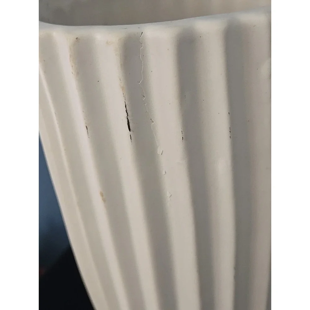 West‎ Elm Planter Vase Textured Fluted Stoneware White Glaze Retired 11.5